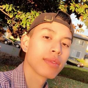 Meet your Posher, Huy